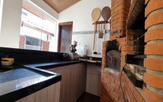 Casa para vender com 4 quartos, 324m² - 1973