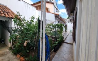 Casa para vender com 4 quartos, 324m² - 1980