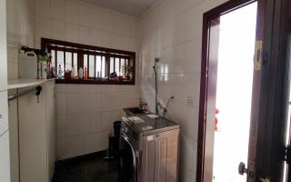 Casa para vender com 4 quartos, 324m² - 1943