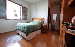 Casa para vender com 4 quartos, 324m² - 1944