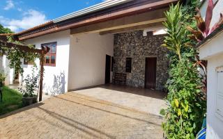 Casa para vender com 4 quartos, 324m² - 1919