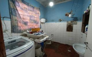 Casa para vender com 2 quartos, 352m² - 300