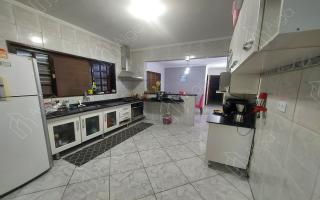 Casa para vender com 2 quartos, 108m² - 731