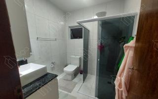 Casa para vender com 2 quartos, 108m² - 734