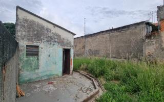 Casa para vender com 1 quarto, 290m² - 742