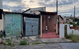 Casa para vender com 1 quarto, 290m² - 751