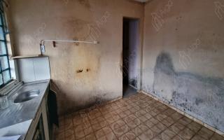 Casa para vender com 1 quarto, 204m² - 757