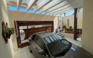 Casa para vender com 3 quartos, 300m² - 961