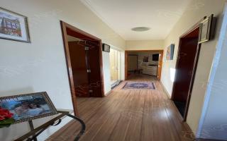Casa para vender com 3 quartos, 300m² - 976