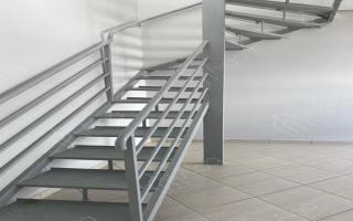 Casa para vender com 2 quartos, 79m² - 1106