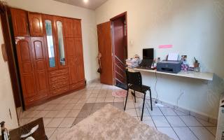 Casa para vender com 3 quartos, 259m² - 1181