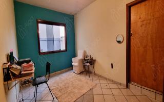 Casa para vender com 3 quartos, 259m² - 1180