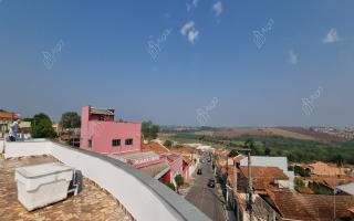 Casa para vender com 2 quartos, 200m² - 1242