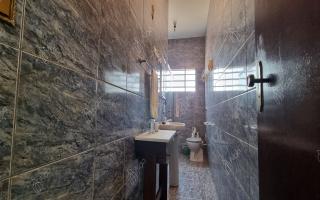 Casa para vender com 2 quartos, 200m² - 1224