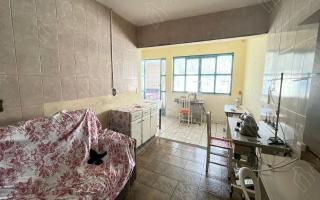Casa para vender com 1 quarto, 130m² - 1391
