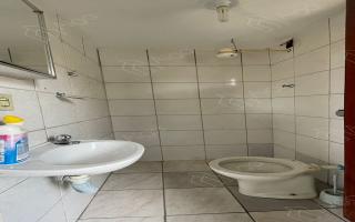 Casa para vender com 1 quarto, 130m² - 1393