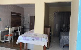 Casa para vender com 1 quarto, 130m² - 1401