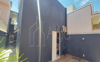 Casa para vender com 3 quartos, 175m² - 1444