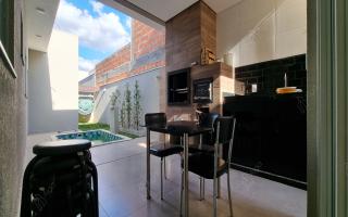 Casa para vender com 3 quartos, 138m² - 1751