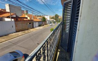 Casa para vender com 3 quartos, 179m² - 1872